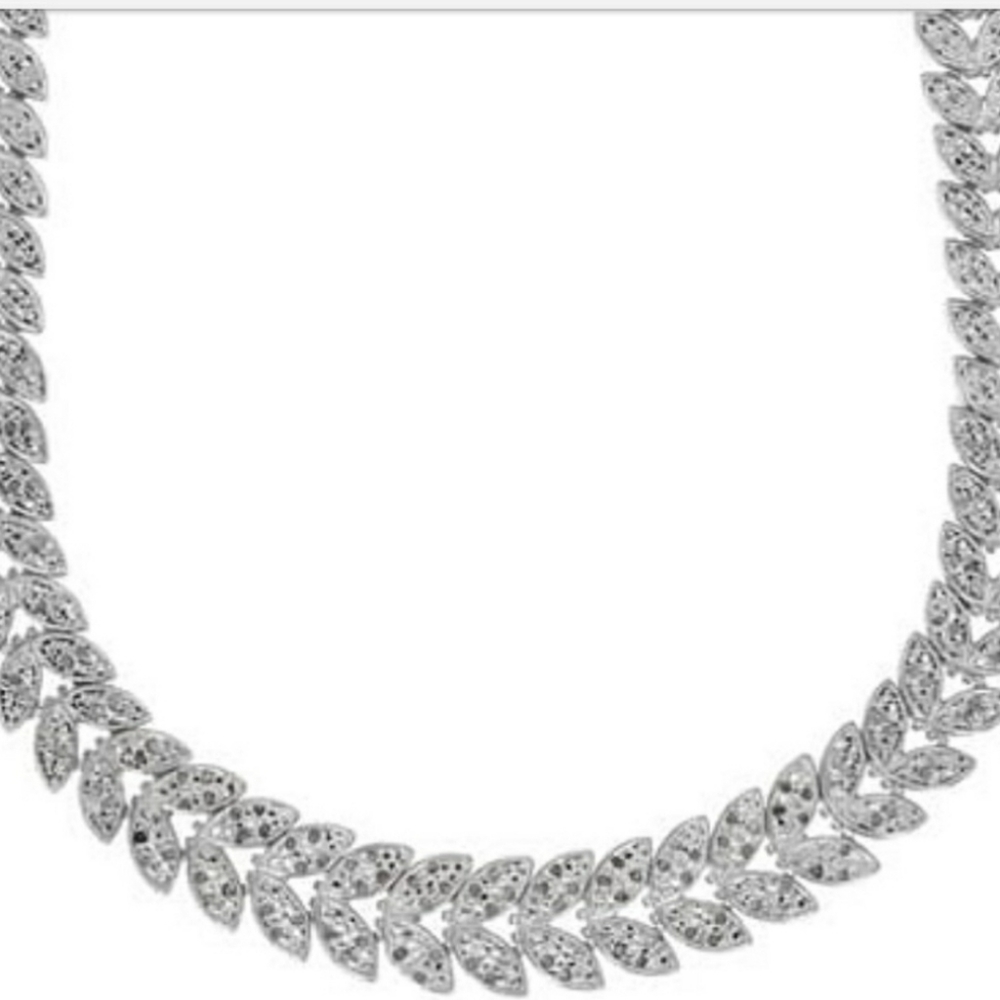 Victoria Townsend Sterling Silver Diamond Leaf 18" Long